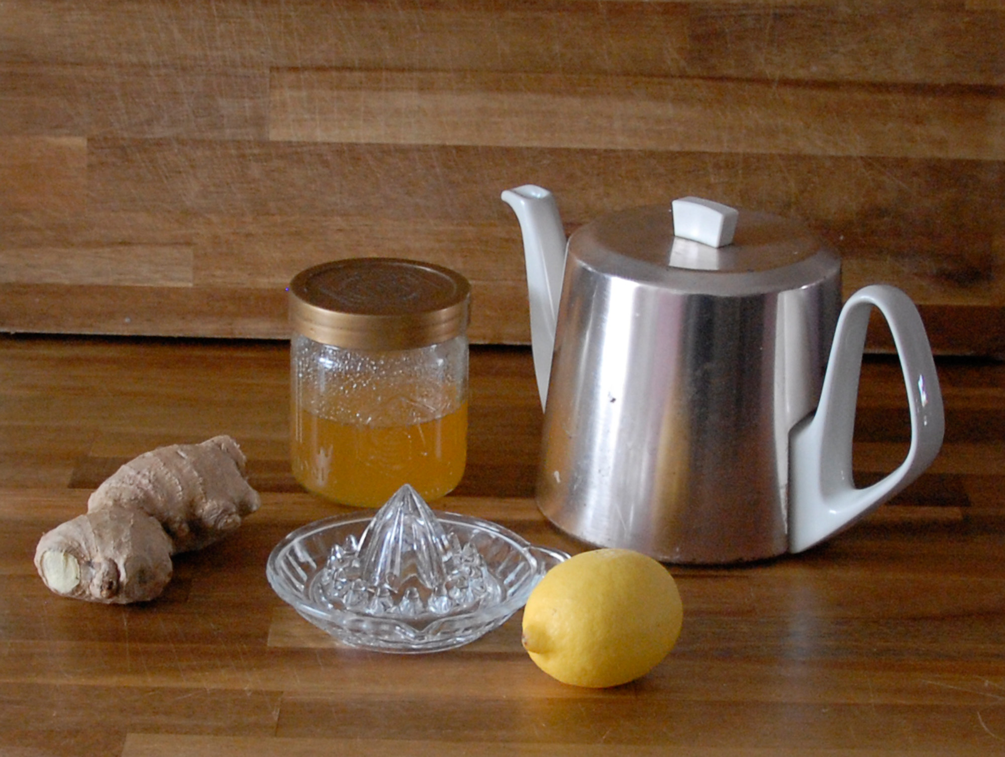 Heisse Ingwer-Zitrone mit Honig