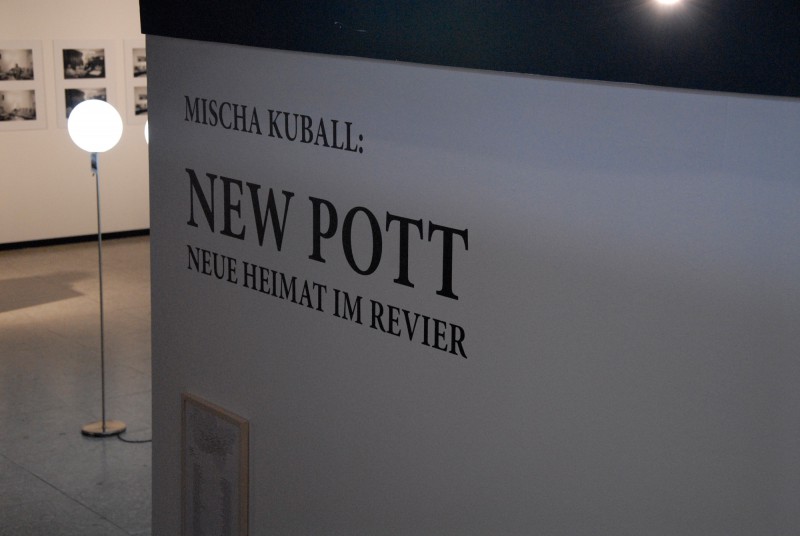 Misch Kuball New Pott im LehmbruckMuseum