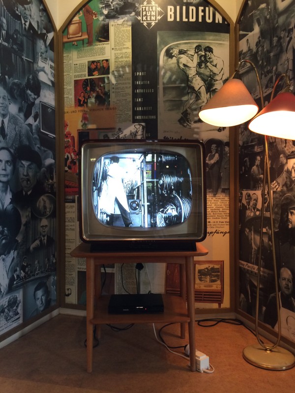 Umspannwerk Recklinghausen - Interieur mit Schwarz weiss TV 1960 1961  / Substation Recklinghausen - Interior with black and white TV