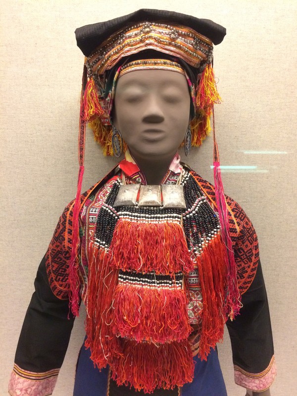 Woman´s ensemble with silver adornments and cross-stitched embroidery (Detail) - Yao - Jinxiu, Gunagxi Zhunag Autonomous Region - The 2nd half of the 20th century