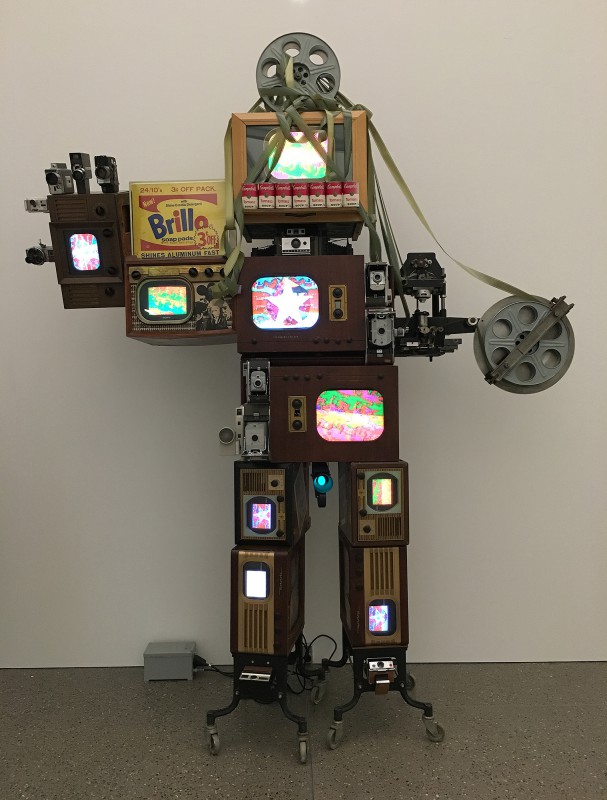 Museum Folkwang - Der montierte Mensch - Nam June Paik - Andy Warhol Robot 1994